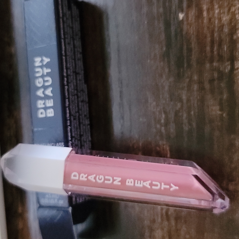Lip gloss